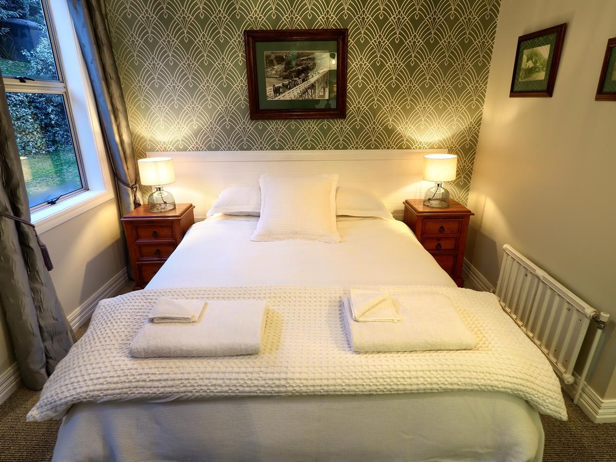 The Ferry Bed & Breakfast Queenstown Ngoại thất bức ảnh
